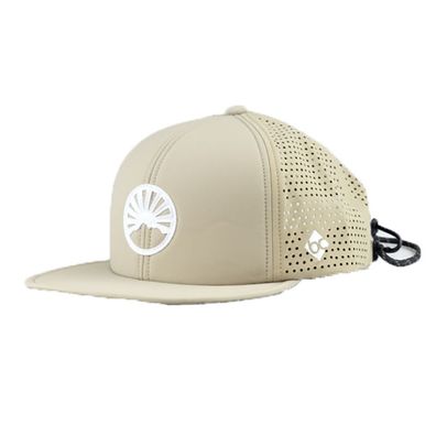 Bavarian CAPS Snapback Cap Gipfelstürmer Quetsch sand