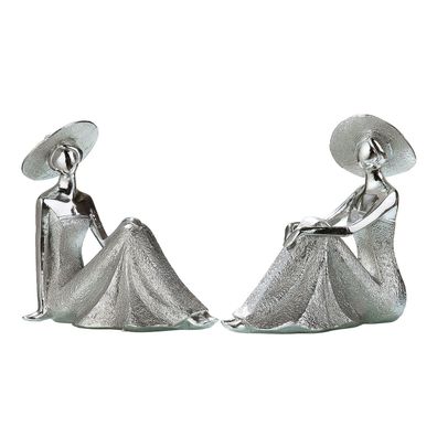 Gilde Figur, Lady, Kunstharz, silberfarben, L. 16.5 cm, B. 8.5 cm, H. 17 cm 36288