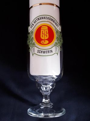 Bierglas VEB Getränkekombinat Schwerin mit Goldrand 2