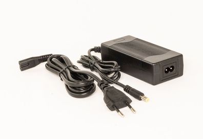 Akku Ladegerät 29,4V 2A DC für 24V Lithium-Ionen Akkus E-Bike Pedelec E-Scooter