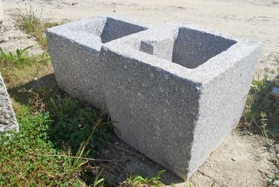 Granitbrunnen, Granittrog, Steintrog, Pflanztrog, Brunnentrog, Steintrog aus Granit