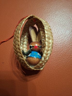 Osterdekoration Strauchbehang Hase im Bastei