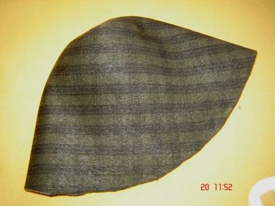 Hutstumpen Wolle m Mohair bedruckt Karo schwarz olv 110 gr Ü 48 Rd 82cm Stu 710