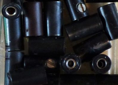 Märklin Zubehör - 10 Muffen - Farbe: schwarz - Schwarze Muffen - Kabelstecker