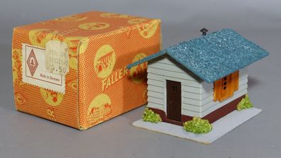 Faller H0 137 Bahnbude Holzbude Holz Masse Werks-Fertigmodell 50er NEU OVP OKT NOS