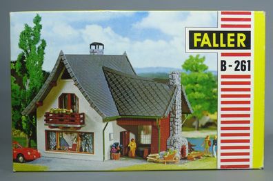 Faller H0 B-261 Siedlerhaus Haus mit Aussenkamin Kamin Grill 70er/80er Jahre NEU OVP