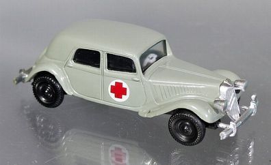 Brekina H0 Oldtimer Citroen 11CV 15SIX grau Rotes Kreuz Militär?