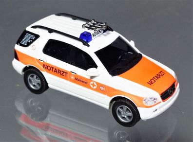 Busch H0 48533 Einsatzfahrzeug MB Mercedes Benz M-Klasse SUV Malteser DRK Notarzt