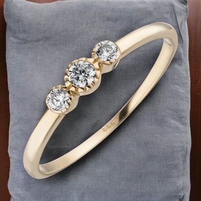 Damen Ring 333 Gold Gelbgold 3 Zirkonia Goldring