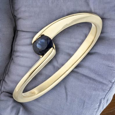 Damen Ring 333 Gold Gelbgold 1 blauer Safir Goldring