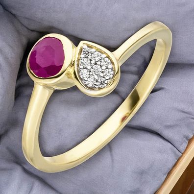 Damen Ring 333 Gold Gelbgold 1 Rubin rot 9 Zirkonia Rubinring