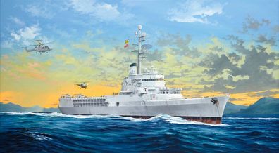 Trumpeter 1:350 5635 French Navy Helicopter Cruiser Jeanne d’Arc 2008