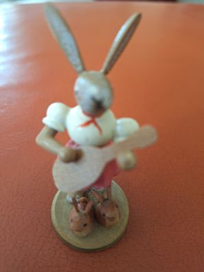 Süsse Osterdeko Hase im Faltenrock Holz Erzgebirge