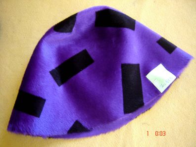 Hutstumpen Melousine lila schwarz bedruckt einseitig 60 gr Überkopf 46 cm Rand 80 cm