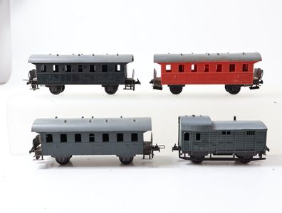 H0 u.a 120520 4x Personenwagen und Güterbegleitzug