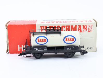 Fleischmann H0 5032 Güterwagen Kesselwagen "Esso" 573 781 DB