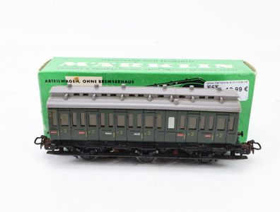 Märklin H0 4004 330/1 Personenwagen Abteilwagen 2. Klasse 330 Stg grün / Licht