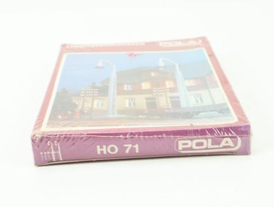 Pola H0 71 Gittermastleuchten und Telegrafenmasten