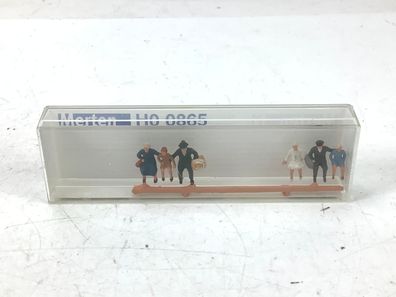 Merten H0 0865 Figuren-Set 6-tlg. Sitzende Reisende in Gruppen