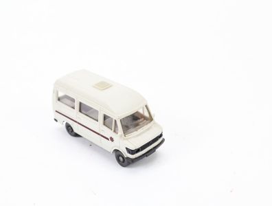 Wiking H0 268/1 Modellauto Wohnmobil Skipper MB L207D grauweiß 1:87