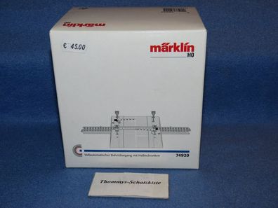 Märklin 74920 - Vollautomatischer Bahnübergang mit Halbschranken - C-Gleis - 1:87 OVP