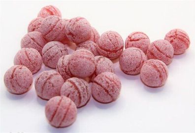 100 gr. Wild Kirsche Bonbon, gefüllt mit Brause von Jahrmarktbonbon