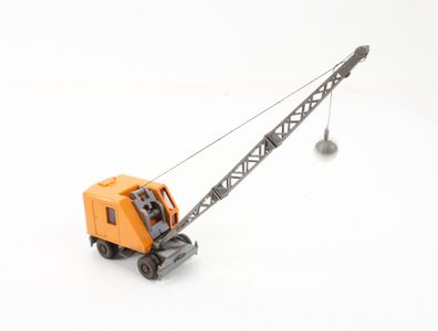 Wiking H0 Modellauto Kran Krupp Ardelt mit Abrissbirne orange 1:87
