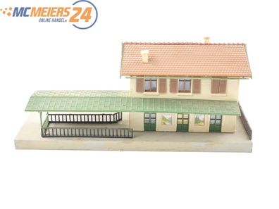 Pola H0 604 Gebäude Bahnhof Ebelsbach mit Bahnsteig E640