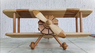 DIY Holzspielzeugflugzeug für Kinder