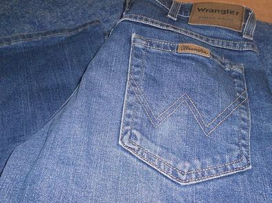 Jeans von Wrangler Modell Regular Fit Größe32/30