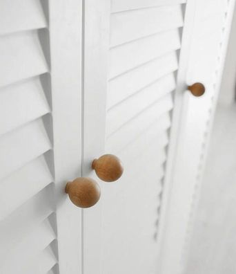 Großer 4-Türiger Kleiderschrank Fürs Kinderzimmer Mit Viel Stauraum Und Stil
