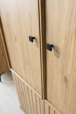 Kleiderschrank Modernes Holzdesign Elegante Akzente Viel Stauraum Möbel