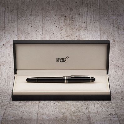 Montblanc Meisterstück Classique 145 Platinum Füllfederhalter ID 132468-106522