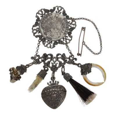 Trachten Schürzenkette Charivari 800/000 Silber, geschwärzt, Anhänger, getragen