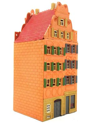 Spur H0 Fertigmodell Faller mit Mansarde (H0-0854C)