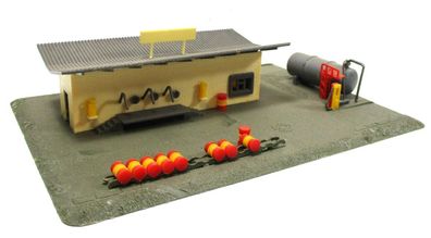 Fertigmodell N Faller Treibstofflager/Abfüllung (HN-1065g)