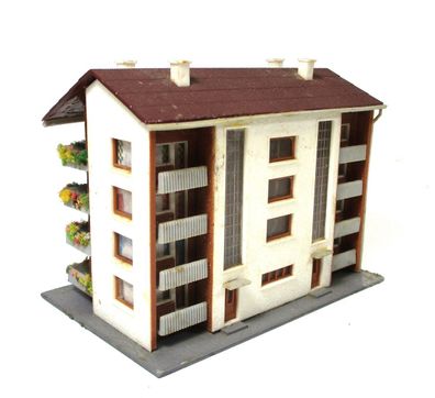 Fertigmodell N Faller 2292 Wohnhaus Mehrfamilienhaus
