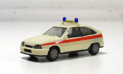 Modellauto H0 PKW Herpa Opel Kadett Notarzt Feuerwehr