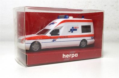 Modellauto H0 1/87 Herpa 188821 MB W 210 Binz