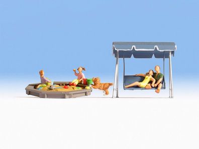 Noch H0 15590 Eltern & Kinder