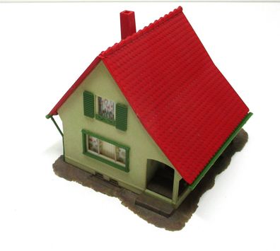 Spur H0 Fertigmodell Faller klassisches Einfamilienhaus