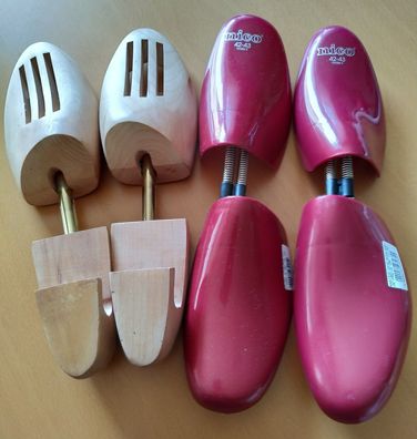 Nico Schuhspanner Gr. 42-43. 2 Kunststoff, eins Holz für Herren