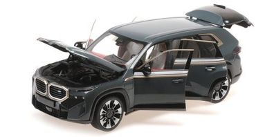 BMW Miniatur XM G09 green met. 1:18
