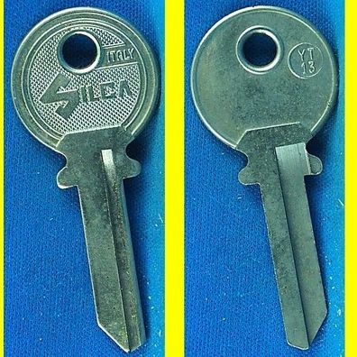 Silca YT13 - KFZ Schlüsselrohling mit Lagerspuren !