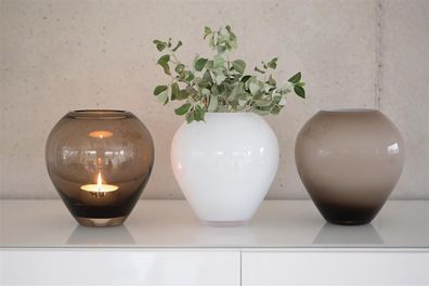 Fink LIVIA, Glasvase, Opalglas, weiß opal, L. 16 cm, B. 16 cm, H. 18 cm, D. 16 cm