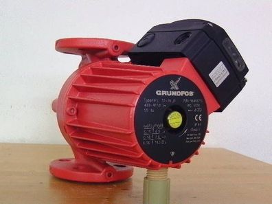 Grundfos Pumpe UPS 32-30/ F 3x400 V UPS 32 - 30 / F Bestellnummer P11/401