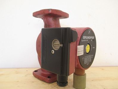 Grundfos Pumpe UPS 40 - 50 F Heizungspumpe Umwälzpumpe 1 x 220 V P13/1343