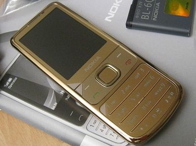 Nokia 6700 classic GOLD 18K !!! WIE NEU + Gutschein