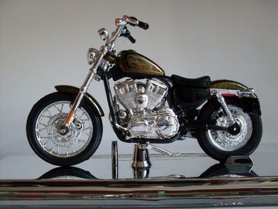 Harley Davidson Modell, 2012 Seventy-Two (33) Maisto Motorrad Modell 1:18