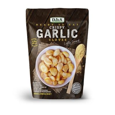 DJ&A Crispy Garlic Cloves 45 g
